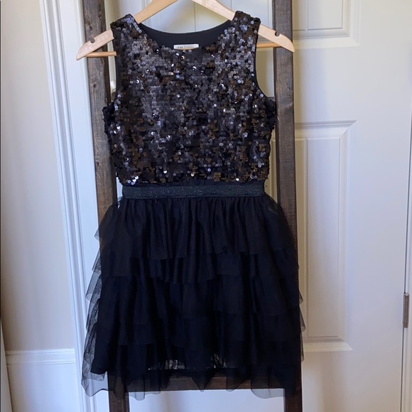 h and m black sequin dress Ladies - Sequined Wrap - Size: XS shaped neckline at the back Halterneck Keyhole Cutout Maxi Dress